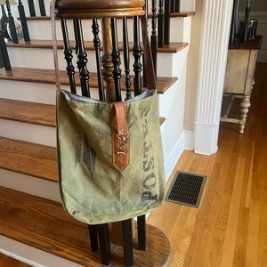 Chic French postal tote